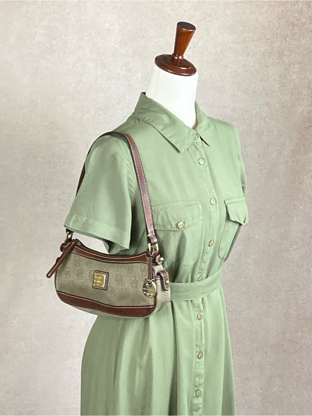 April Cornell Sage Green Button-Front Midi Safari Dress - Picture 4 of 7